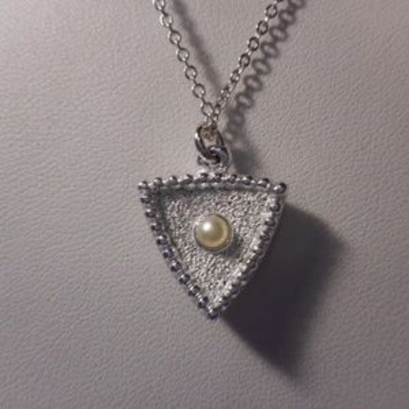 "Sarah Coventry Dawn to Dusk Silver Tone Necklace " - Picture 2 of 6
